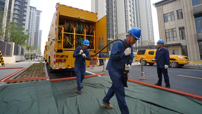 手感冰凉！巴雷特半场7中0一分未得 正负值-14